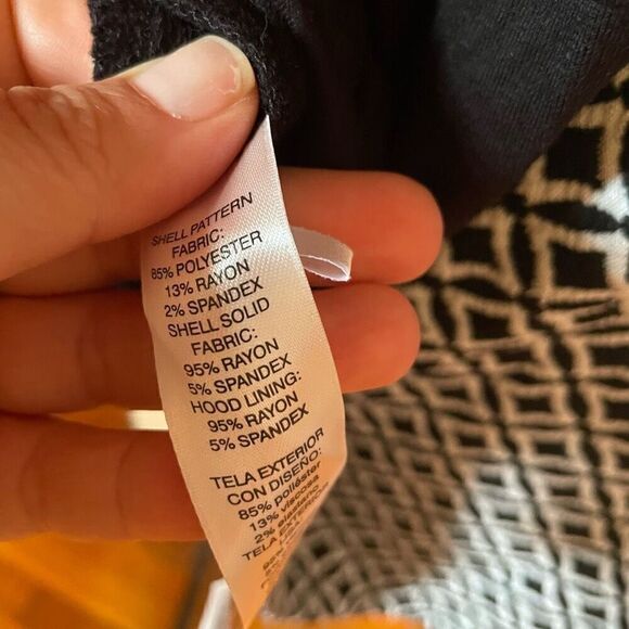 ZENERGY BY CHICO’S | black & white hooded stretchy sweater jacket size 3 or L - Picture 6 of 6